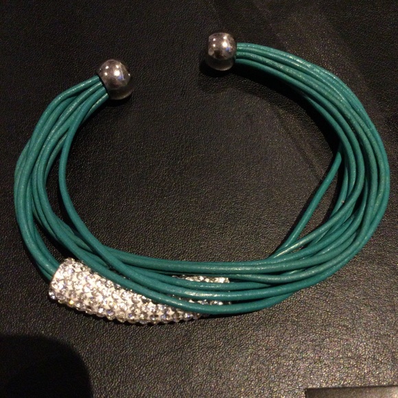 Turquoise Leather Bracelet with Swarovski Crystals - Picture 4 of 4